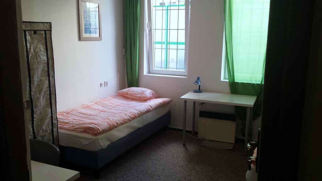 华沙 Erasmus House旅舍 客房 照片