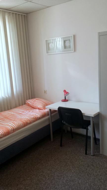 华沙 Erasmus House旅舍 外观 照片